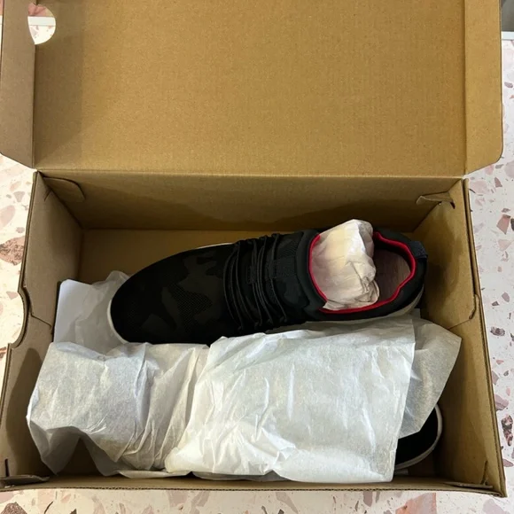 NIB Clark's Cloudsteppers Nova Ave size 8.5! - Picture 4 of 4